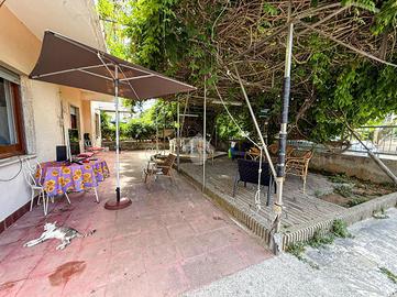 4 LOCALI A FALCONARA ALBANESE