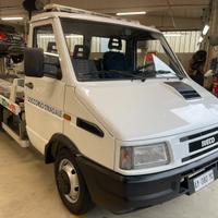 Iveco Daily Carroattrezzi