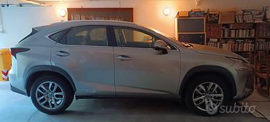 Lexus NX300H