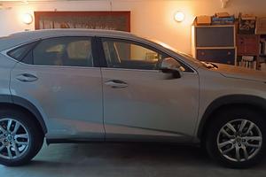 Lexus NX300H