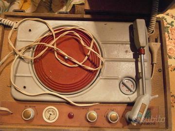 Giradischi/Fonovaligia vintage della Garis  '60