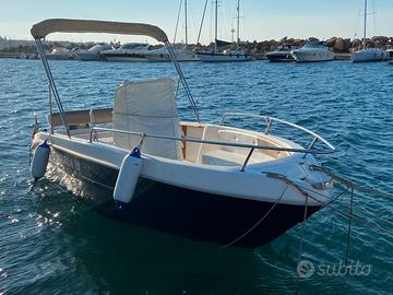 Marea 19 OPEN LINE 40/70 CV senza patente nautica