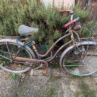 Bici vecchia da donna