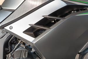 Kawasaki ninja 300 abs