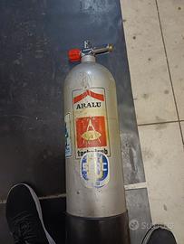 bombola da sub in alluminio. 