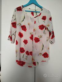 blusa primaverile con papaveri