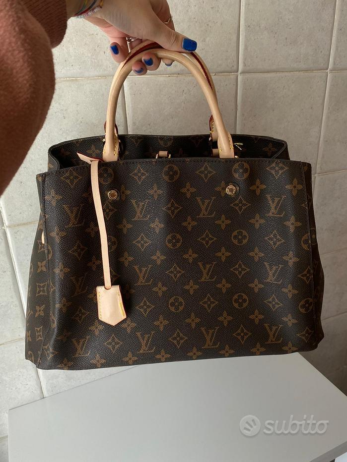 Louis Vuitton scialle Monogram Rosa • Revivaluxuryboutique Louis Vuitton  scialle Monogram Rosa louis vuitton gucci fendi ysl • borse lusso usate