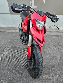 Ducati Hypermotard 796