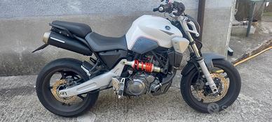  Yamaha  mt 03   ben tenuta  pochi chilometri 