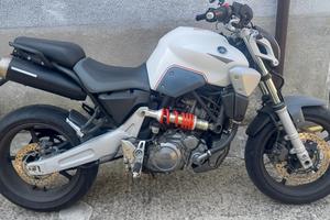  Yamaha  mt 03   ben tenuta  pochi chilometri 