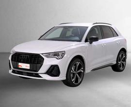 Audi Q3 45 TFSI e S tronic Identity Black