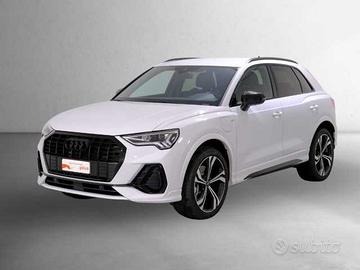 Audi Q3 45 TFSI e S tronic Identity Black