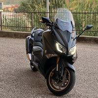 Yamaha tmax