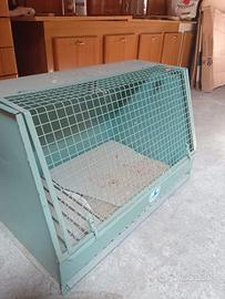 Trasporto in lamiera per cani 