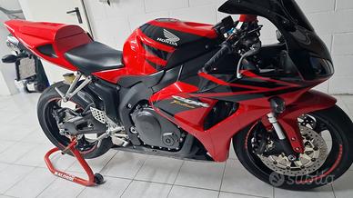 cbr 1000 rr fireblade