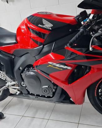 cbr 1000 rr fireblade