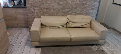 Divano letto in ecopelle 