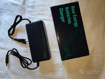 Caricabatterie bici monopattino 36V 3A ventola