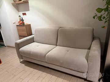Divano letto matrimoniale