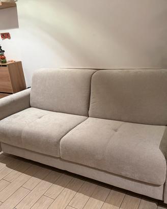 Divano letto matrimoniale