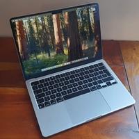 Apple Macbook Air 13 pollici M3