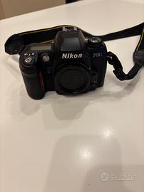 Nikon F80 - Analogica