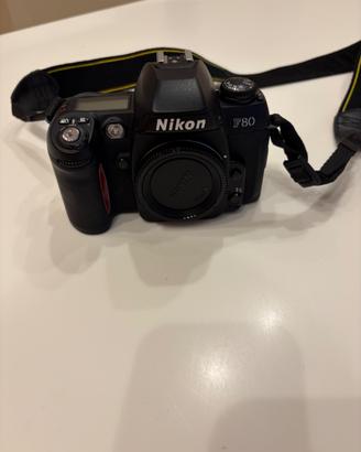 Nikon F80 - Analogica
