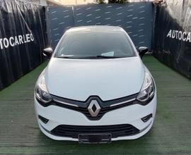 Renault Clio TCe 12V 75 CV 5 porte Moschino Intens