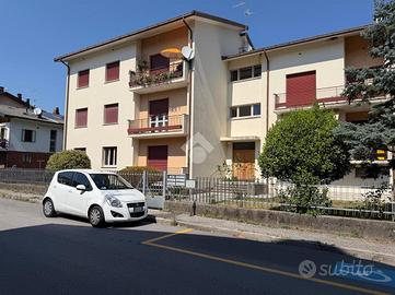 4 LOCALI A TOLMEZZO