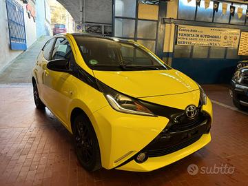 Toyota Aygo 1.0 VVT-i 69 CV 5 porte x-cite