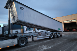 Semirimorchio vasca menci 52 metri