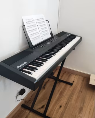 Alesis Recital Pro 88 tasti pesati + Supporto