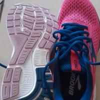 scarpe brooks