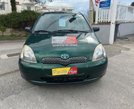 Toyota Yaris 1.0i 16V cat 5 porte Sol