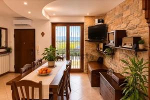 Villa trifamiliare a mazzano