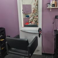 arredamento usato  per parrucchieri 