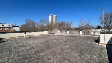 MULTILOCALE A RIMINI