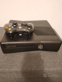 xbox 360 con joystick per ricambi