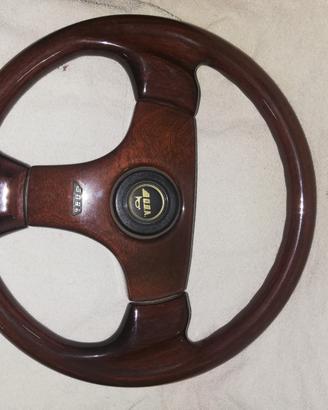 Volante sportivo vintage in legno 