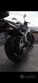 Suzuki gsr 600