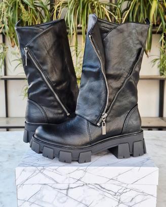 Stivale nero Taglia 40