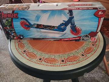 MONOPATTINO AVENGERS 