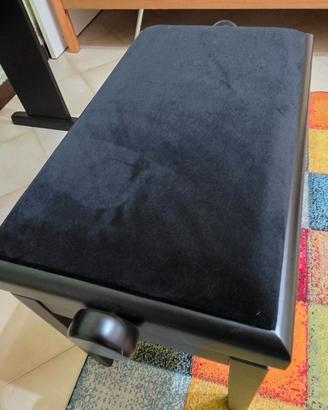 Sgabello per pianoforte
