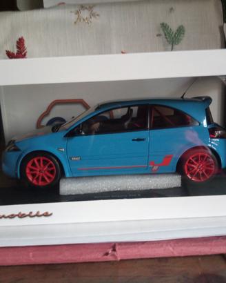 Megane R26 R blu Dynamo 1/18 ottomobile cod OT1230