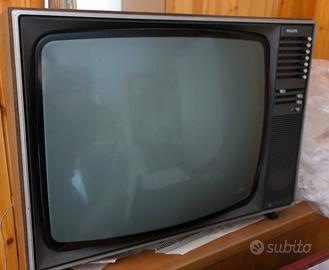 Televisore Panasonic bianco e nero