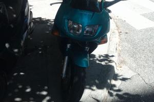 Honda vfr 750