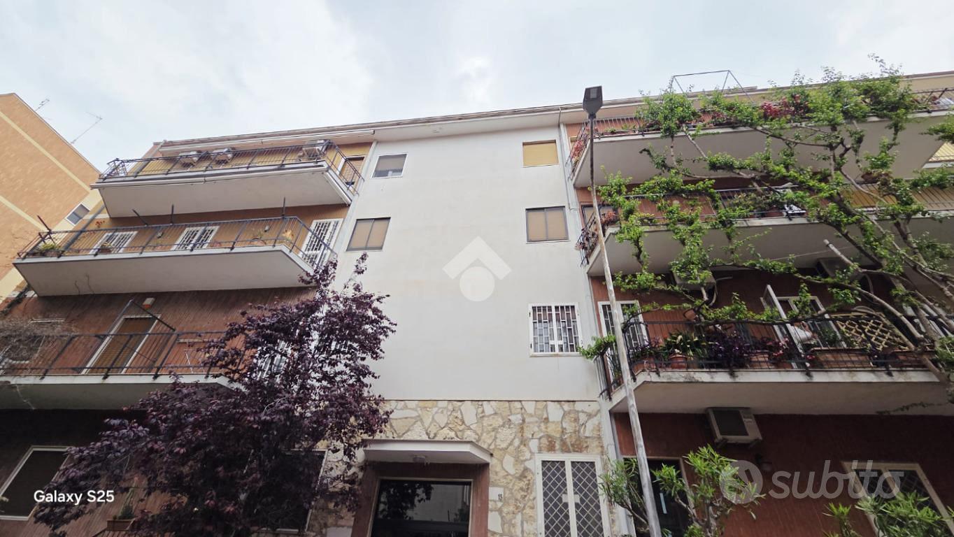 5 LOCALI A BARI