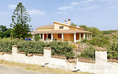 Villa indipendente con piscina