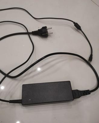 Caricabatterie monopattino elettrico/bicicletta 