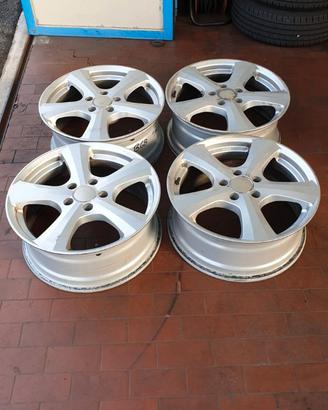 Cerchi in lega 7,5jx17" 5x112